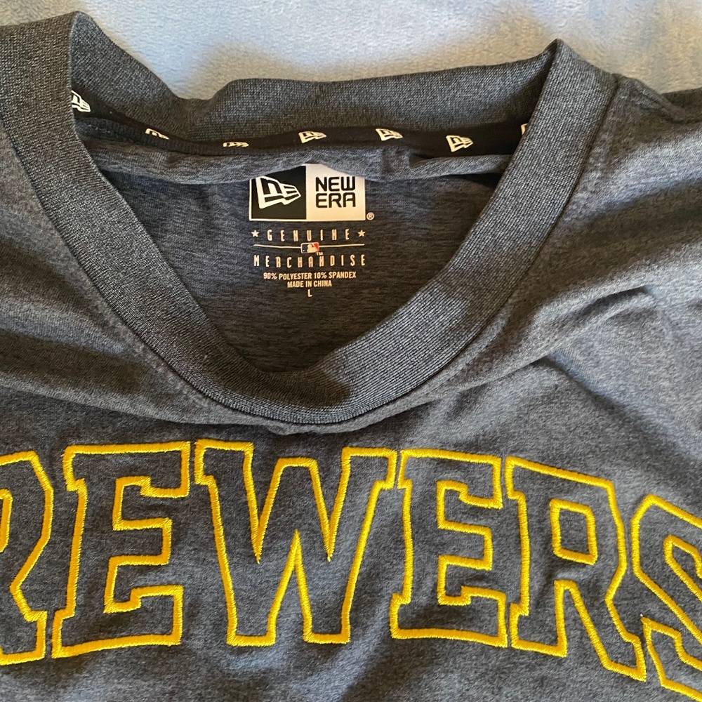 Brewers short sleeve killer T! Official MLB